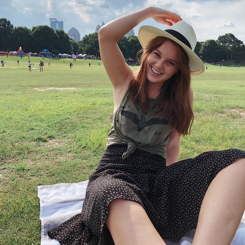 Meet your Posher, Emily